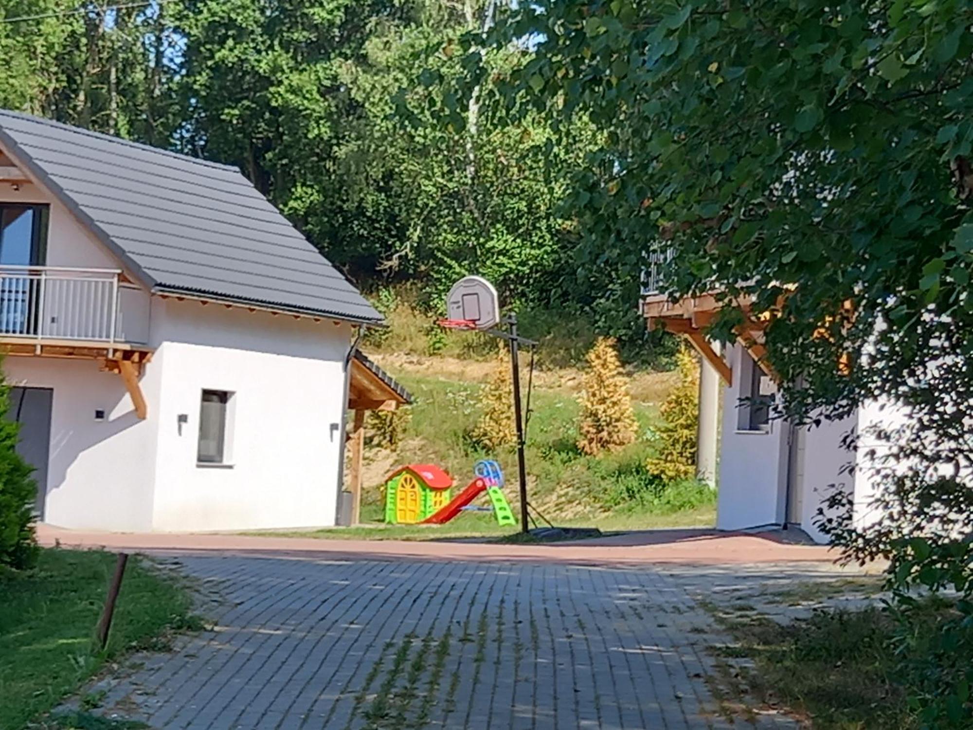 Resort Holiday Natural - Gosciniec Zacisze Chmielno Esterno foto