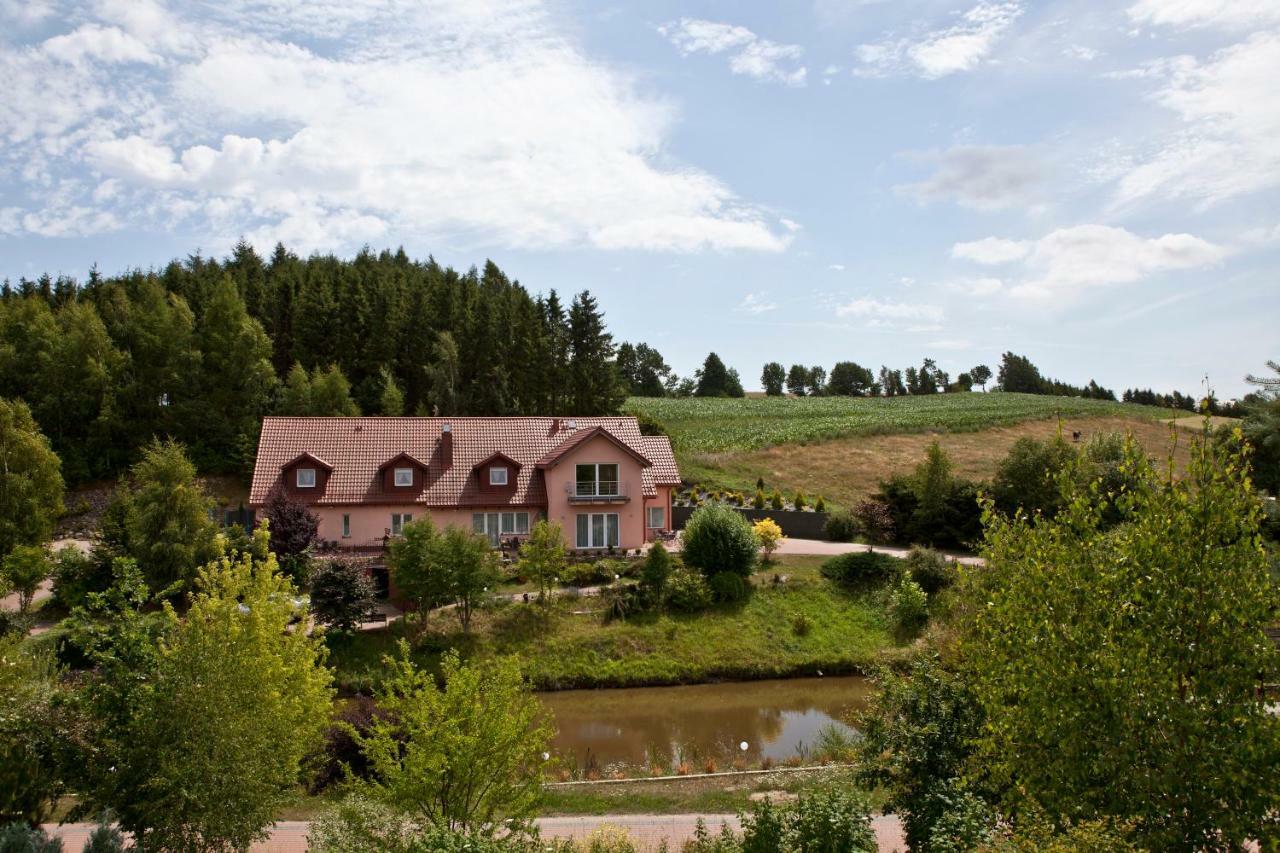 Resort Holiday Natural - Gosciniec Zacisze Chmielno Esterno foto